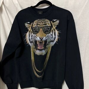 Fierce Black Tiger Graphic Men's Crewneck Sweater